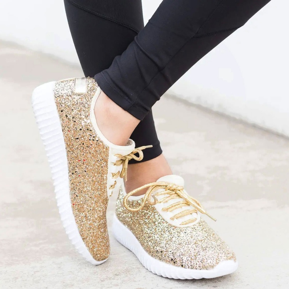 NEW🔥 Sparkling Gold Glitter Lace Up Light-Weight Gym Sneaker
